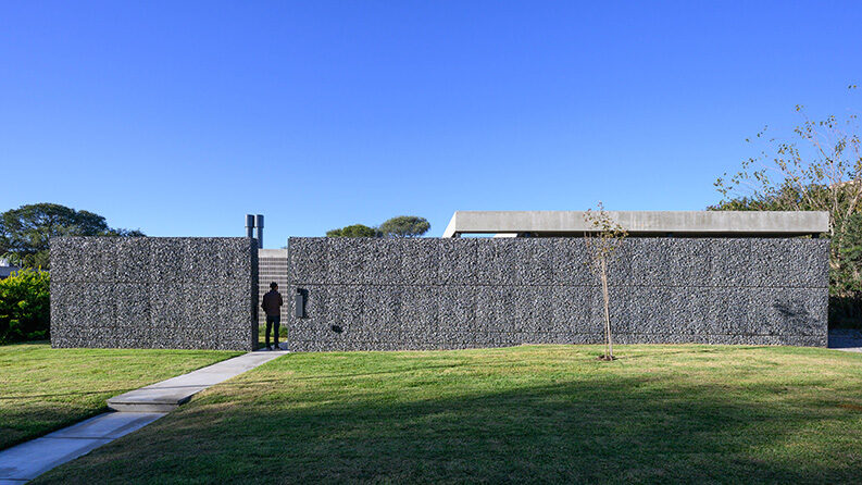 Casa Gavión by AR Arquitectos