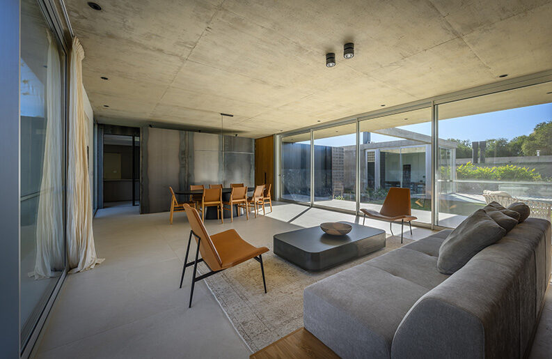 Casa Gavión by AR Arquitectos