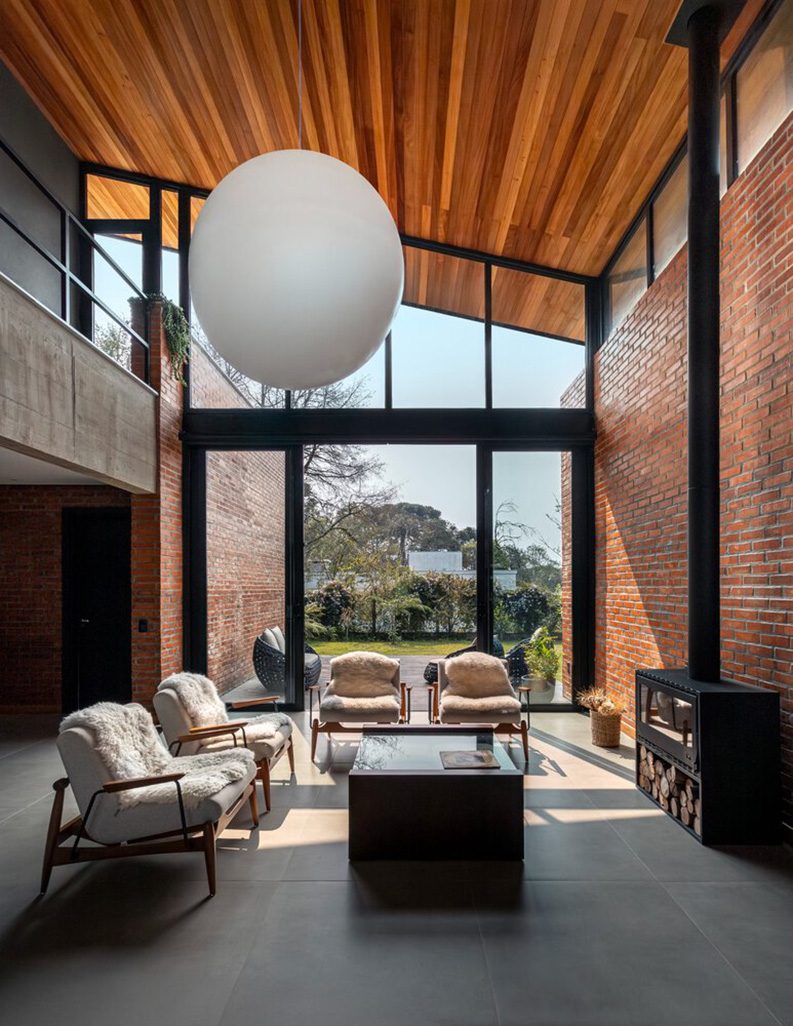 Casa Gralhas by OSPA Arquitetura e Urbanismo