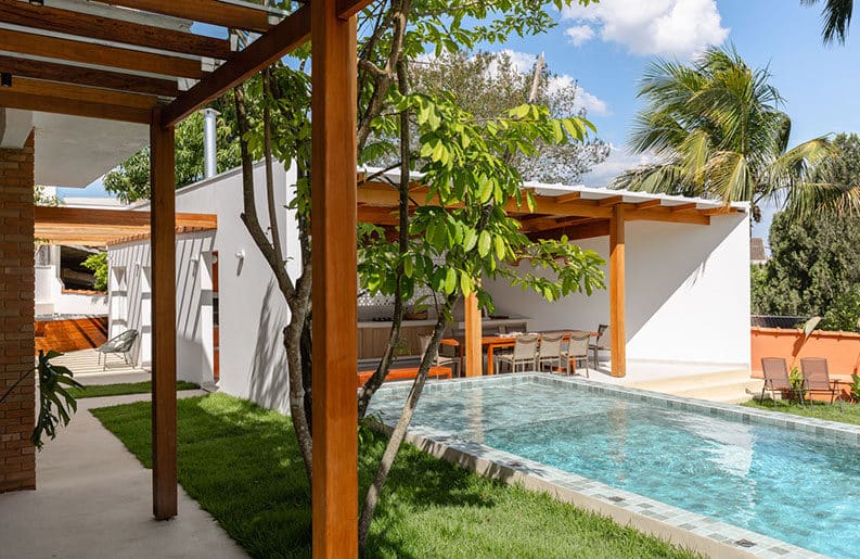 Casa Graviola by Sertão Arquitetos