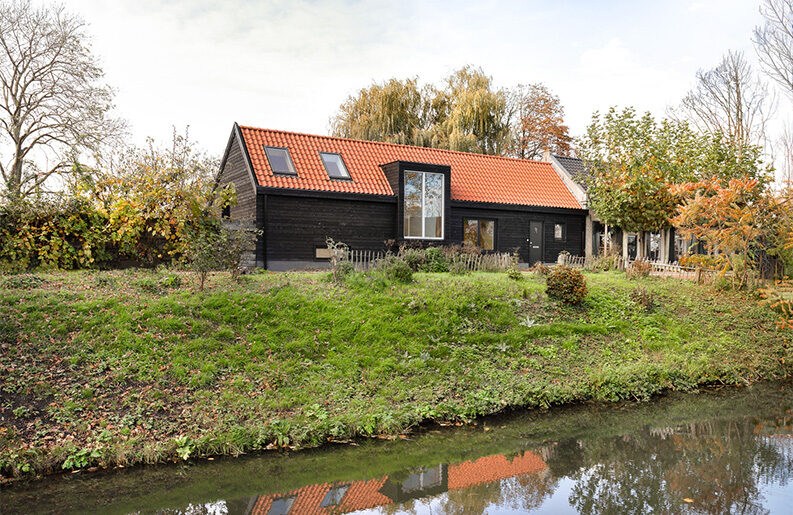 Casa Heenvliet by Studio Brandvries