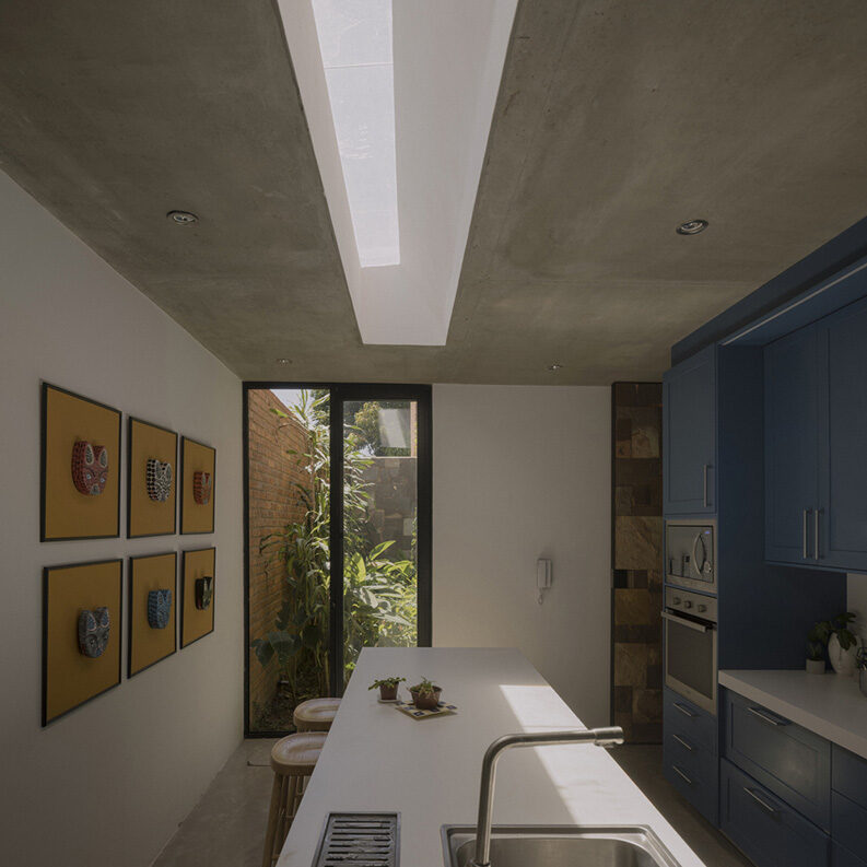 Casa Honor Vacui by Equipo de Arquitectura
