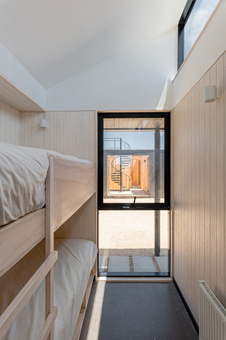 Casa Huaquén by COLECTIVO