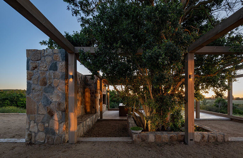 Casa Illapangui by Vergara Arquitectos