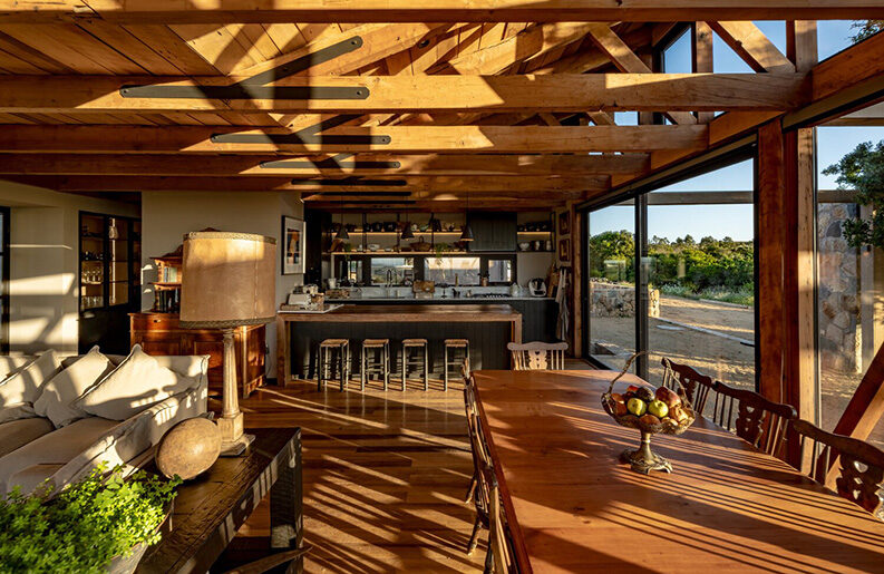 Casa Illapangui by Vergara Arquitectos