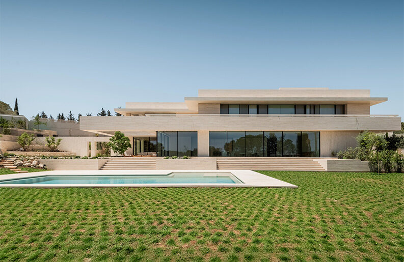 Casa JA by Ayoub Architects