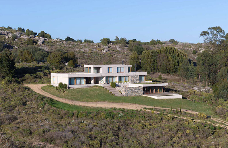 Casa Jardín by Estudio Frolik