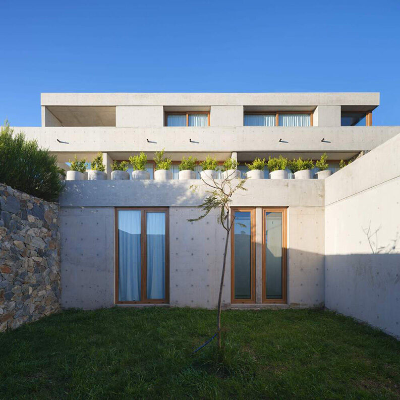 Casa Jardín by Estudio Frolik