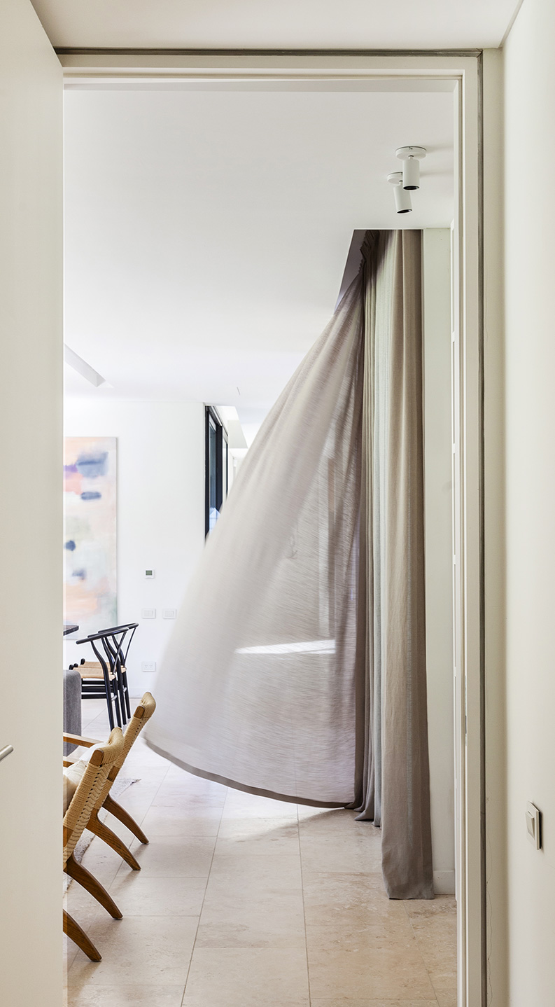 Casa Justa by Leone Loray