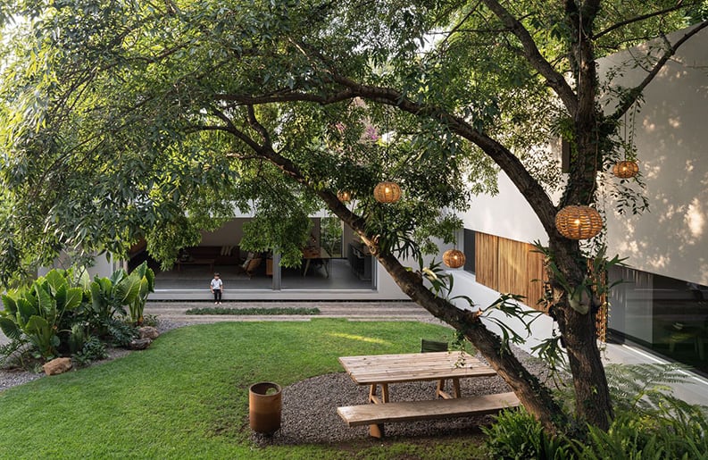 Casa KR, RAVSTUDIO, Cesar Belio