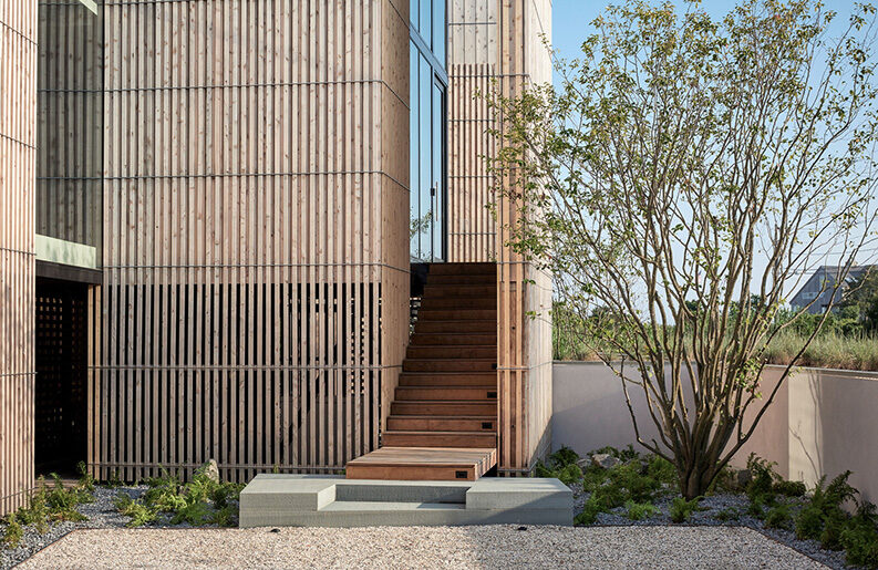 Casa Kiht’han by Bates Masi Architects