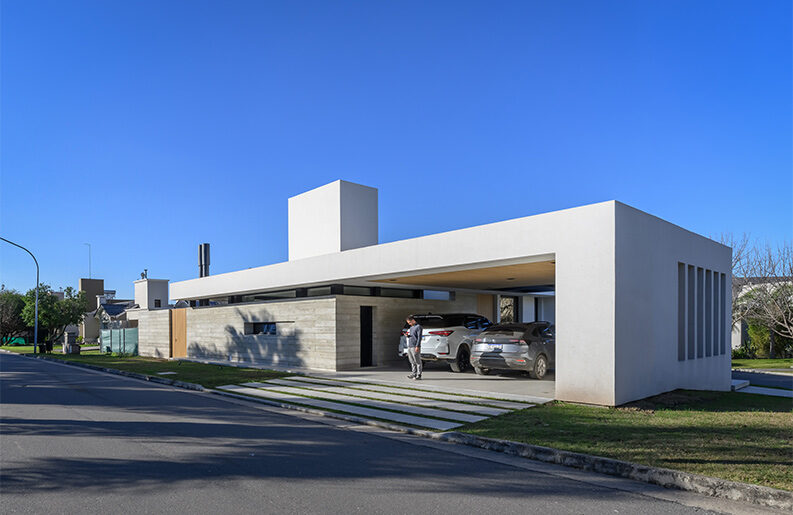 Casa LC by MZ Arquitectos