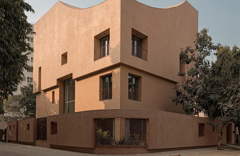 Casa LJ by IKSOI, Studio Saransh