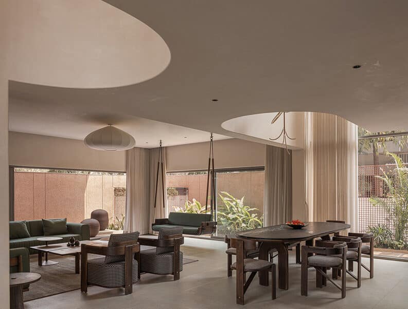 Casa LJ by IKSOI, Studio Saransh