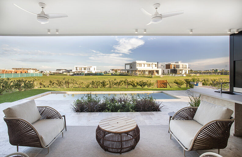 Casa La Perfumada by Leone Loray