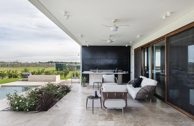Casa La Perfumada by Leone Loray