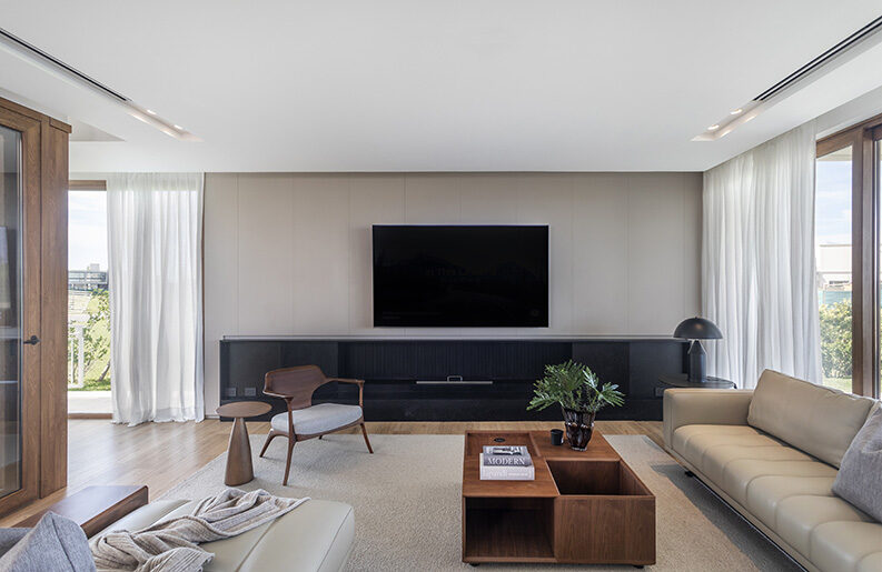 Casa La Perfumada by Leone Loray