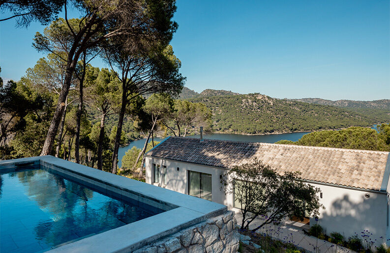 Casa Lago by More&Co