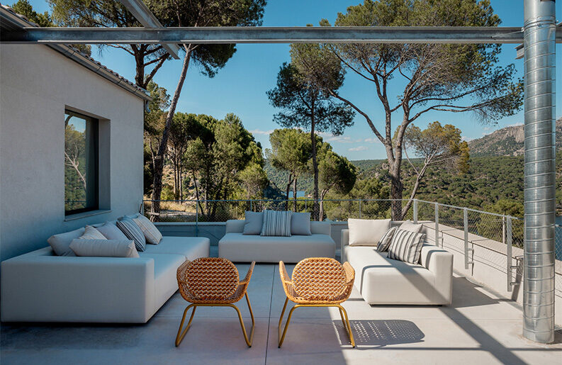 Casa Lago by More&Co