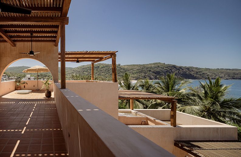 Casa Liquen by Fino Lozano, Pragma Estudio