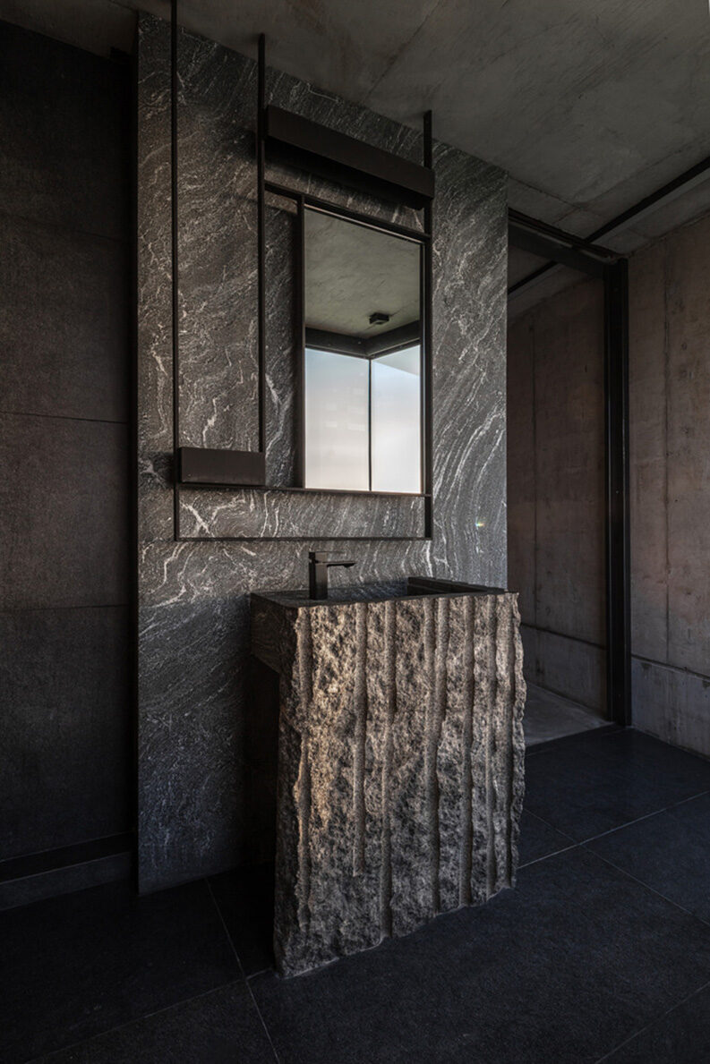 Casa Lomadas by Grizzo Studio