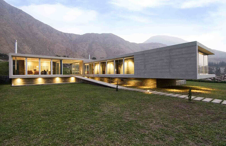 Casa Los Andes by Juan Carlos Doblado