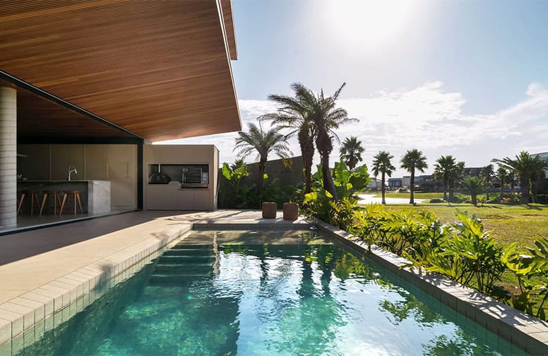Casa Maré. Una propiedad con espacios exteriores que tiene los elementos para la protección solar
