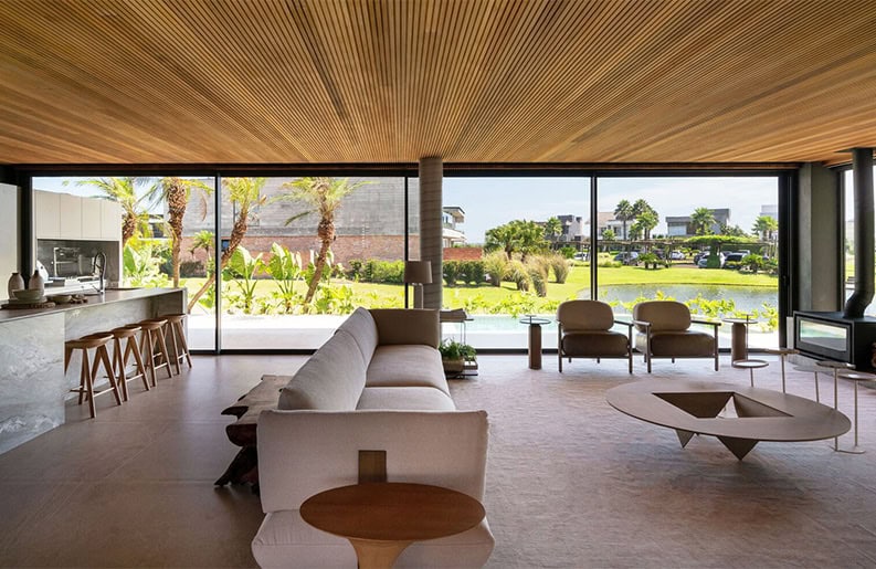 Casa Maré. Una propiedad con espacios exteriores que tiene los elementos para la protección solar