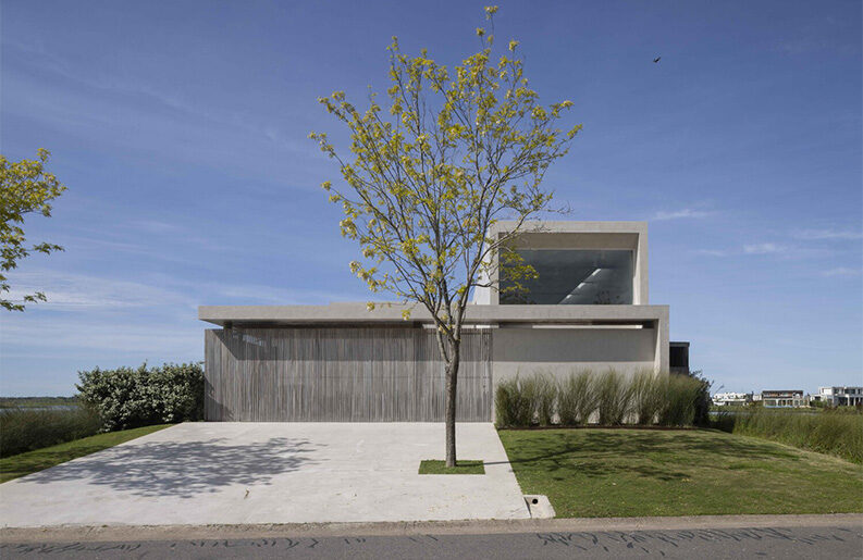 Casa Marinas by Pirca Arquitectura