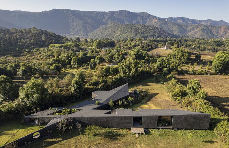 Casa Mavra by TAC Taller Alberto Calleja