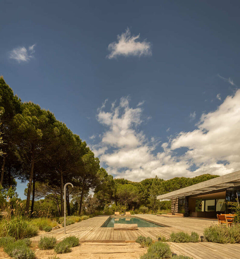 Casa Muda L13 by Pereira Miguel Arquitectos