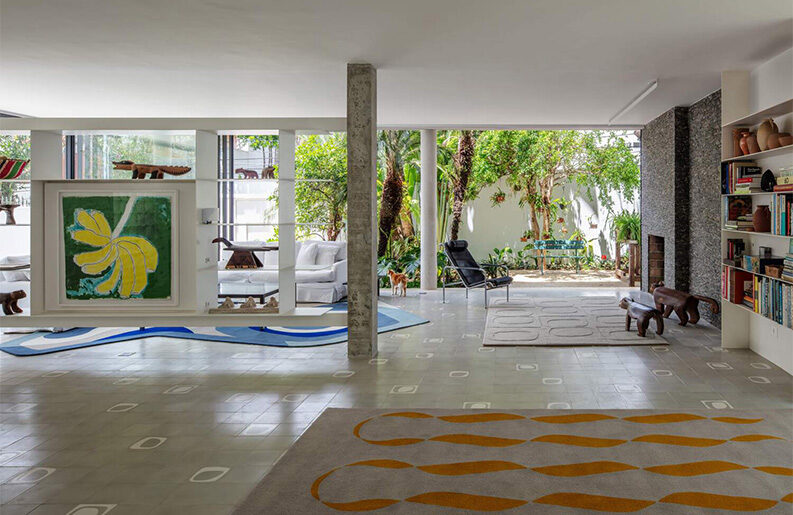 Casa Muxarabi by Ana Sawaia Arquitetura