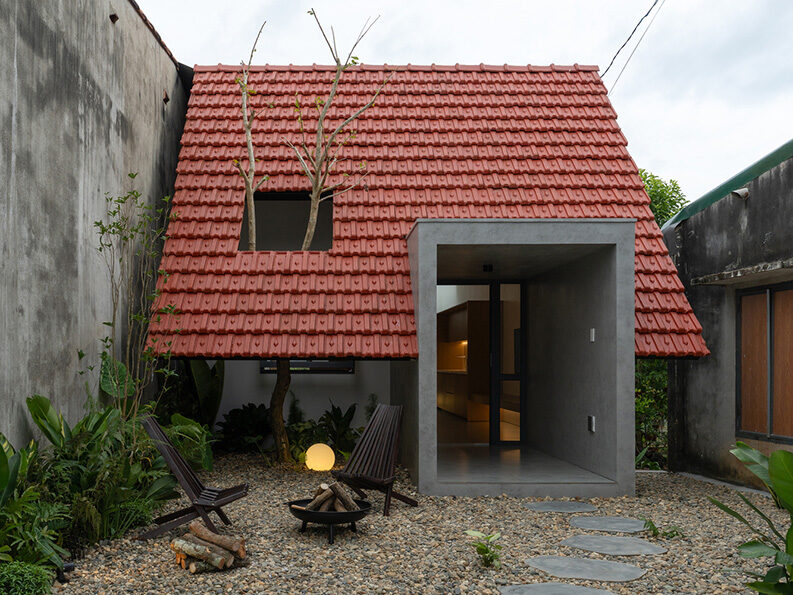 Casa Nam Da by 24Minimalist Architecture