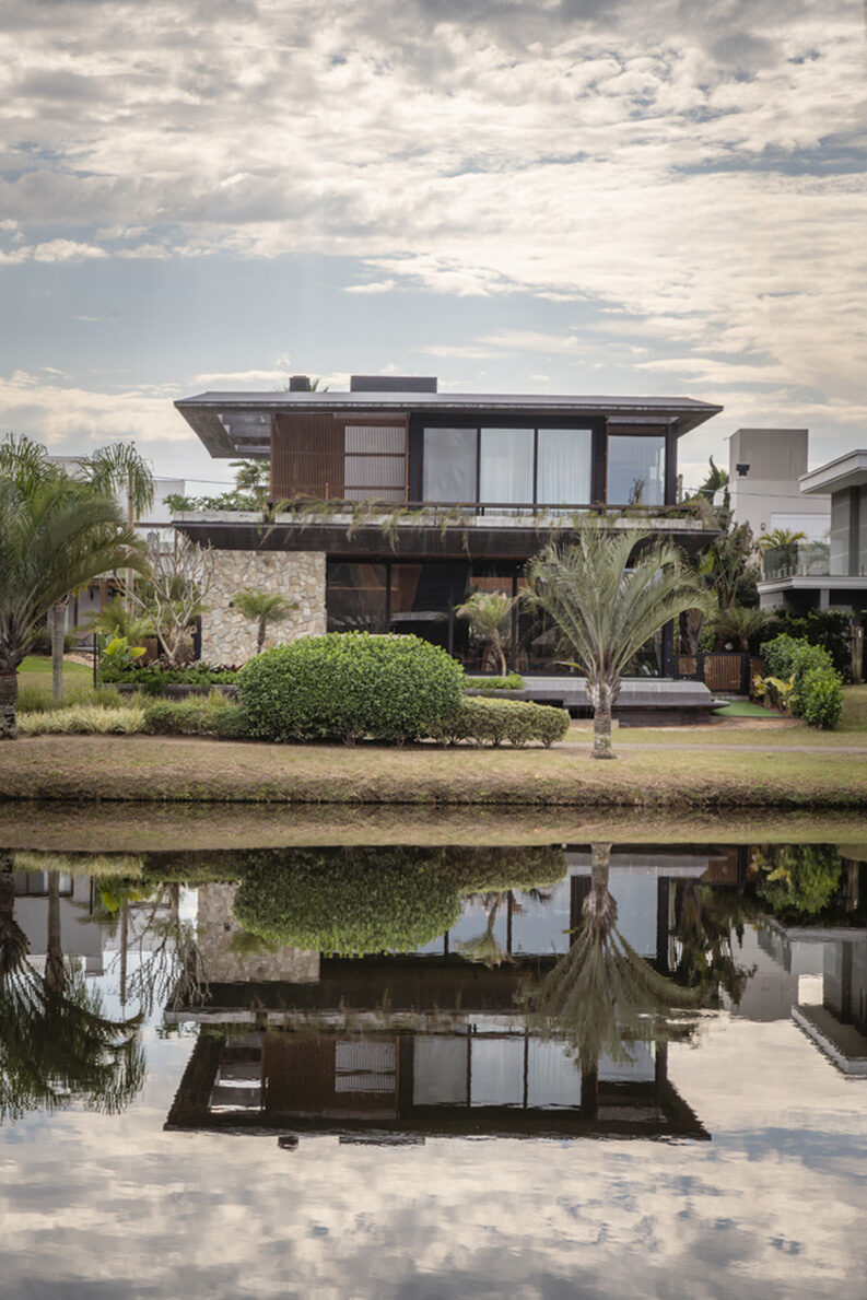 Casa Ocean by Biazus Arquitetura