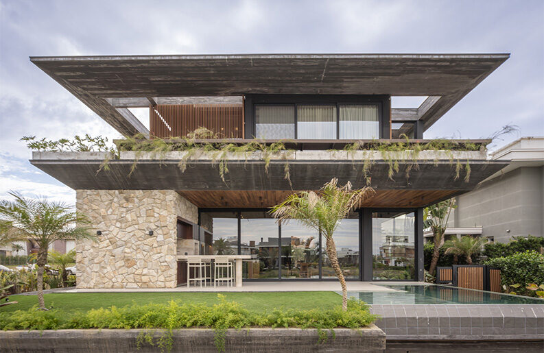 Casa Ocean by Biazus Arquitetura