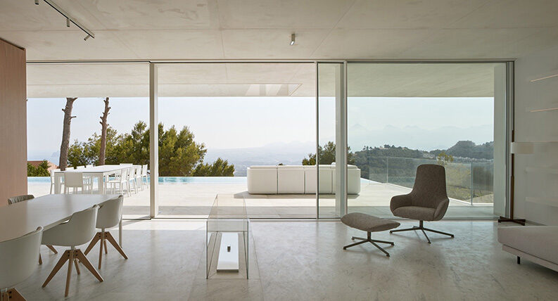 Casa Oslo by Ramón Esteve Estudio