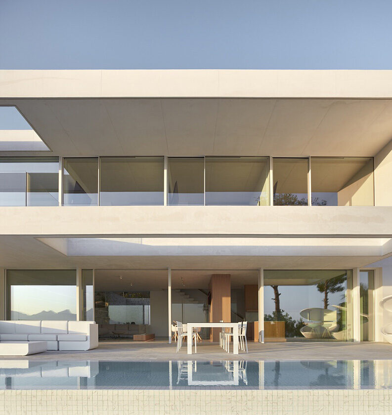 Casa Oslo by Ramón Esteve Estudio