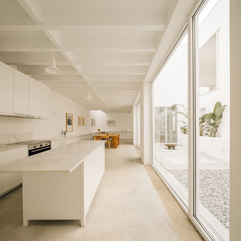 Casa Particular Dois by José Adrião Arquitetos