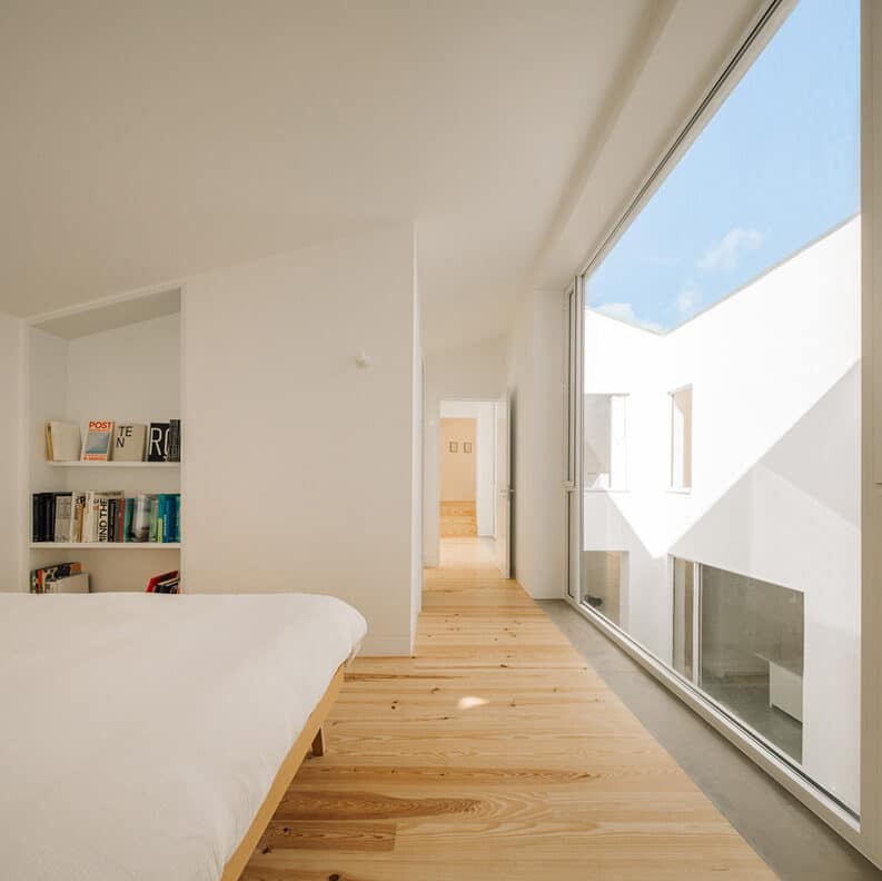 Casa Particular Dois by José Adrião Arquitetos