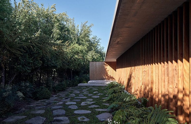 Casa Paso de los Toros by Juan Carlos Sabbagh Arquitectos