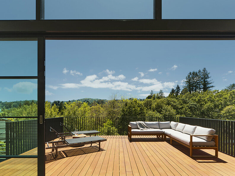 Casa Patio by Hennessey Architecture