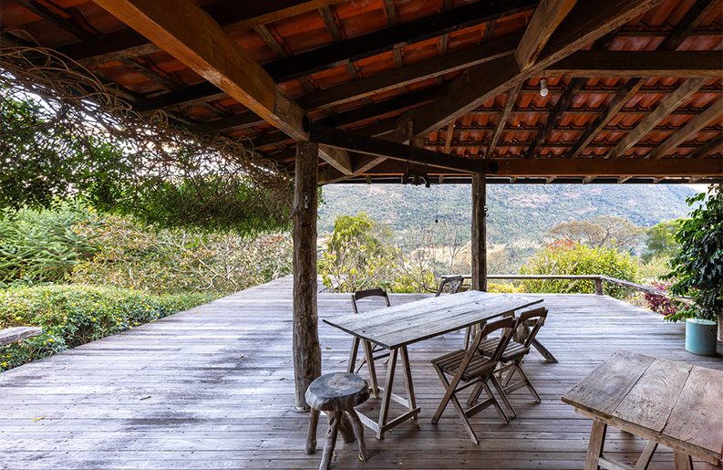 Casa Ponta Fina by Gil Mello Arquitetura