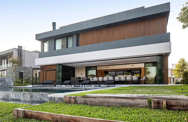 Casa Popcorn by Leone Loray