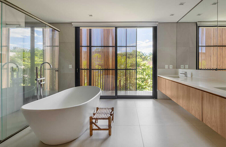 Casa Q by Biselli Katchborian Arquitetos Associados