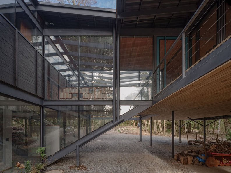 Casa Roble Huacho by Hebra Arquitectos