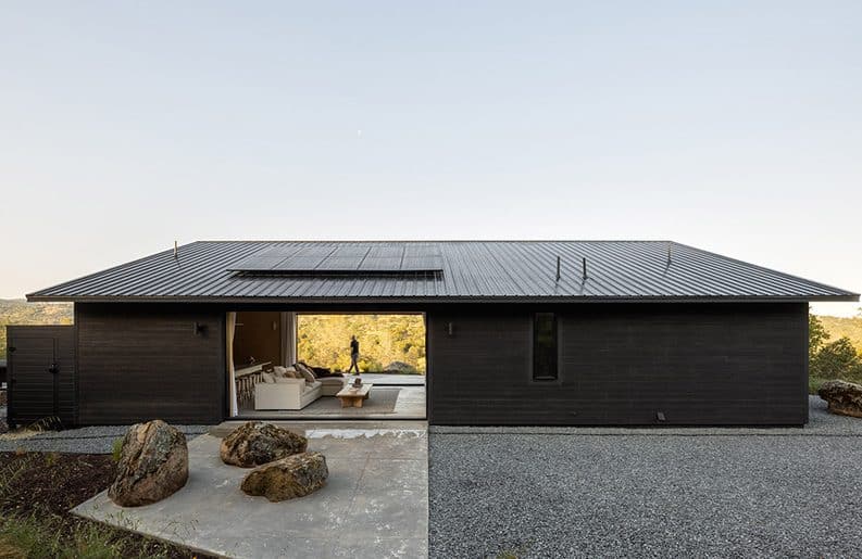 Casa Roca by PPAA
