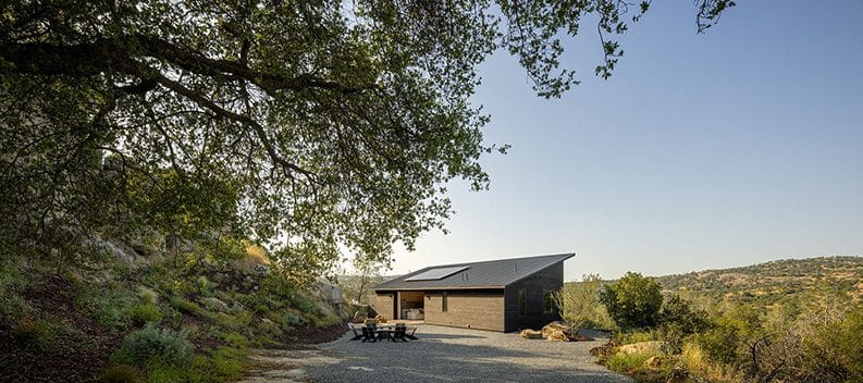 Casa Roca by PPAA