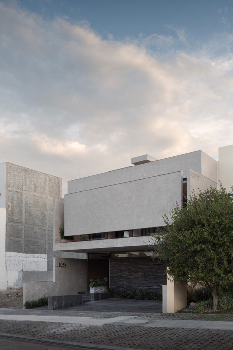 Casa Rogelio by Pepe Ramírez