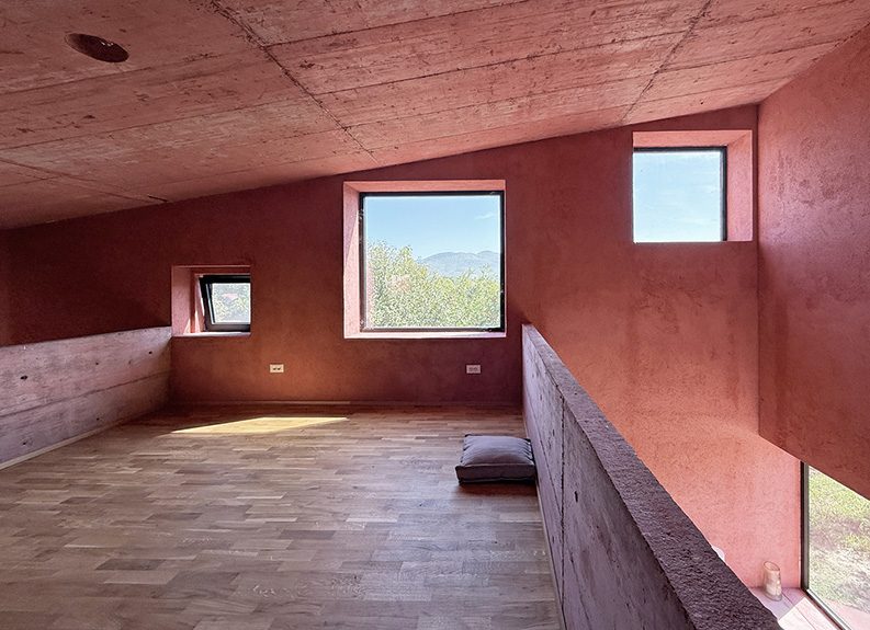 Casa Roja by Pacarizi Studio