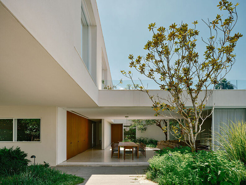 Casa SJC by Felipe Hess Arquitetos